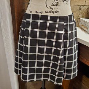Forever 21 Black Plaid Skirt L Pleated Mini Elastic Waist Above Knee Schoolcore
